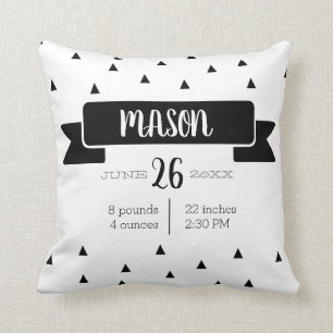 Coussin Faire-part moderne monochrome de stat de bébé de