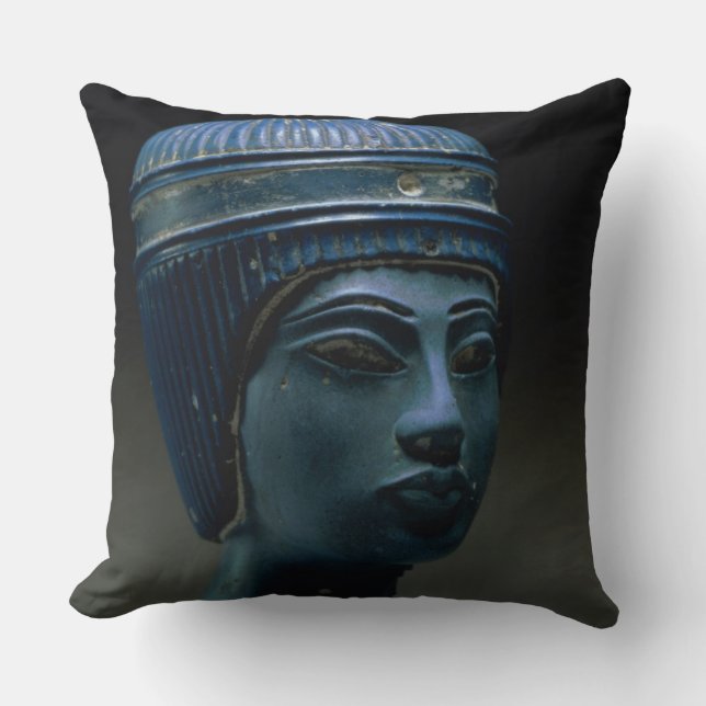Coussin Fausse tête royale, à l'origine vraisemblablement (Recto)