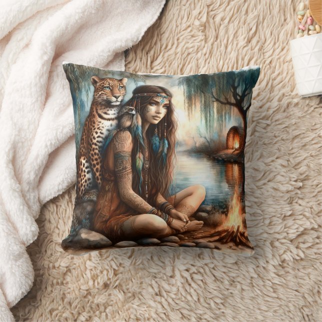 Coussin Femme amérindienne assise au bord d'une rivière av (Couverture)