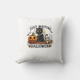 Coussin Femme au chat noir attendant juste Halloween Café