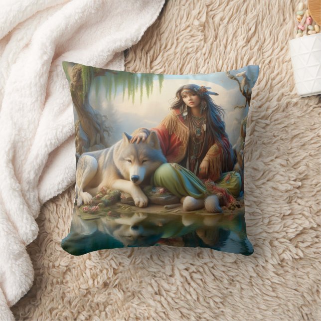 Coussin Femme autochtone avec loup par eau (Couverture)
