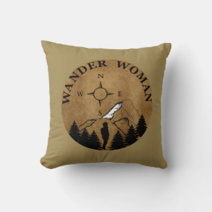 Coussin Femme randonneuse vintage en vadrouille