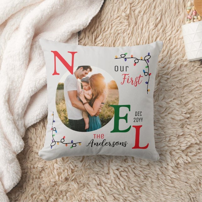 Coussin Festif Colorful Keepsaké Famille Photo First Noel (Couverture)
