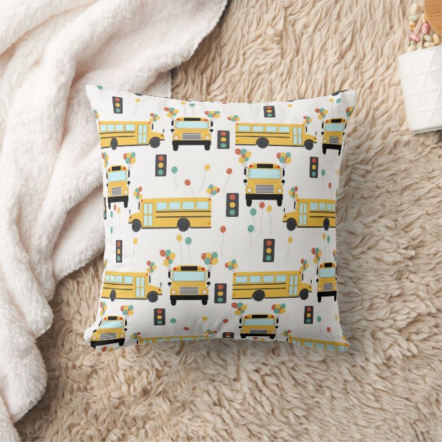 Coussin Fête des enfants dans un bus scolaire jaune (Couverture)