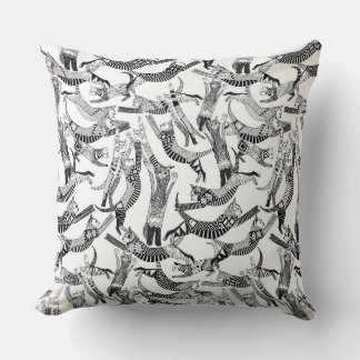 Coussin fête du chat noir