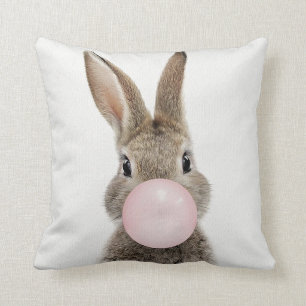 Coussin Feu de lapin rose bulle gomme