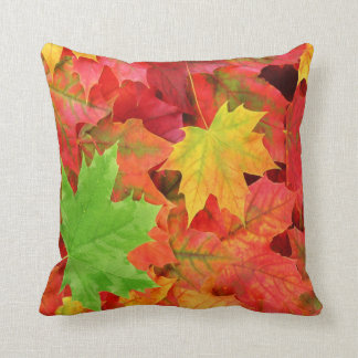 COUSSIN FEUILLE D'AUTOMNE