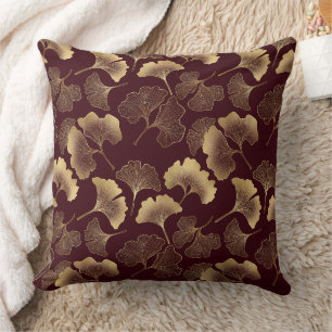 Coussin Feuilles de Ginkgo dorées sur élégante botanique r