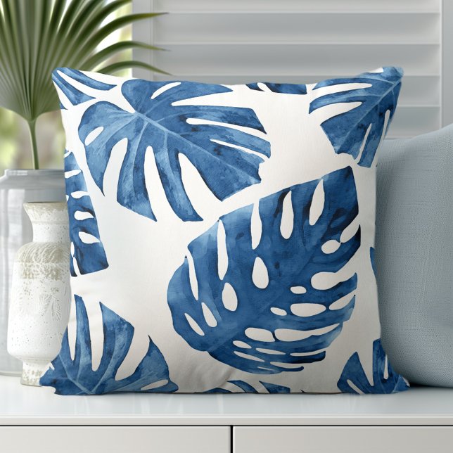 Coussin Feuilles de palme bleu tropical (Transform Your Room with Coastal Throw Pillows)