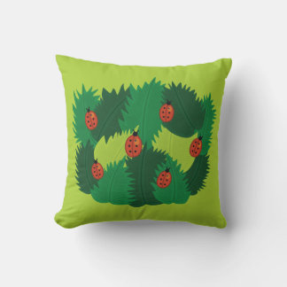 Coussin Feuilles Verts Et Ladybugs Au Printemps