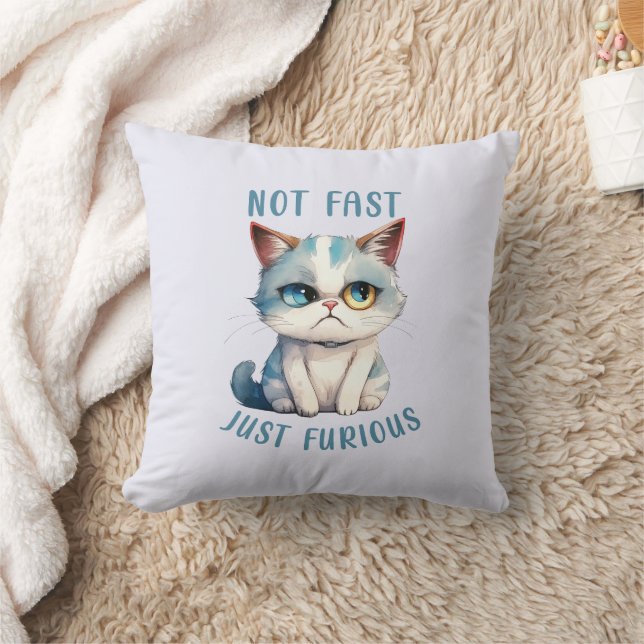 Coussin Fiery Feline Spirit - Sassy Angry Cat Design (Couverture)