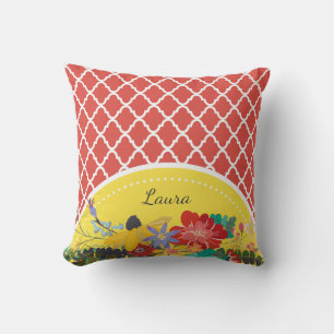 Coussin Fiesta Rouge Floral Quatrefoil d'été avec nom