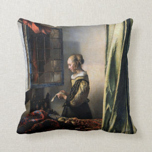 Coussin Fille lisant une lettre à une fenêtre ouverte, Ver
