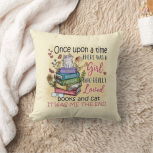 Coussin Fille qui aime les livres et les chats