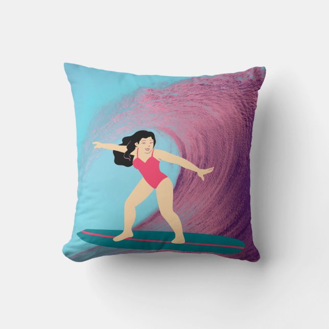 Coussin Fille surfant au coucher du soleil. (Recto)