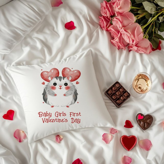 Coussin Filles de bébé Première Saint-Valentin (Créateur téléchargé)