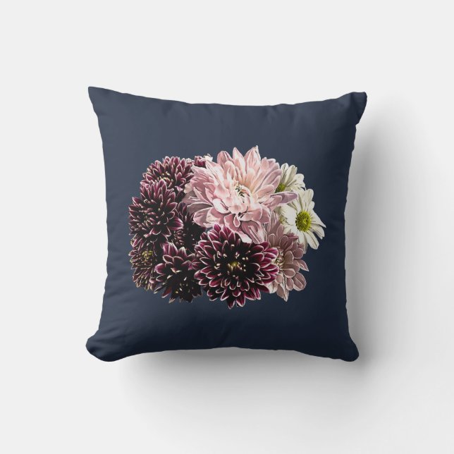 Coussin Filles et marguerites sombres et légères (Recto)