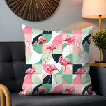 Coussin Flamant rose rose moderne Géométrique Girly Chic M<br><div class="desc">Flamant rose rose moderne Géométrique Girly Chic Motif Jeu d'oreiller Cushion présente des flamants roses tropicaux modernes sur un arrière - plan géométrique. Parfait pour l'emballage cadeau pour l'anniversaire,  Noël et les vacances. Créé par Evco Studio www.zazzle.com/store/evcostudio</div>