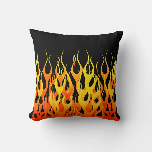 Coussin Flammes classiques de course sur noir solide (Recto)
