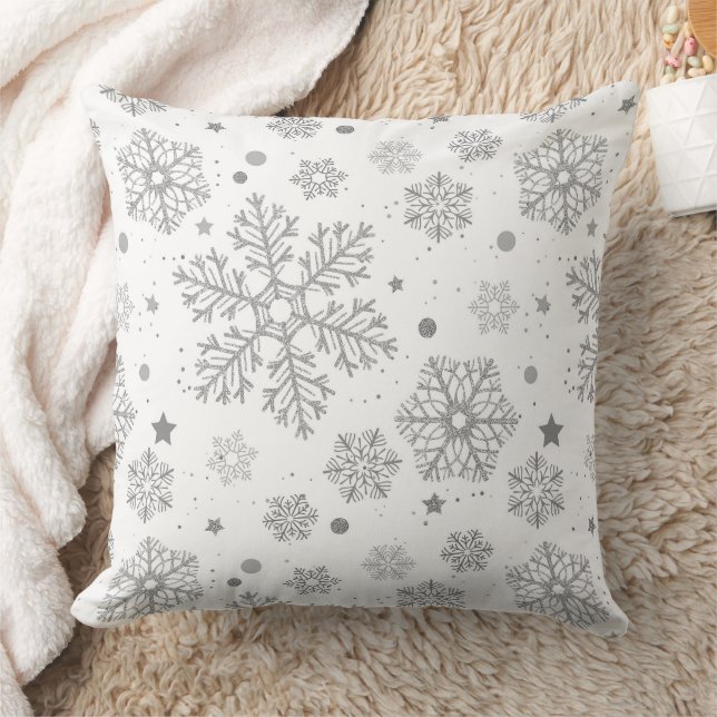 Coussin Flammes de neige en argent sur blanc (Couverture)