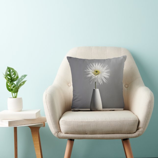 Coussin Fleur Blanche Simple Dans Le Vase (Chaise)