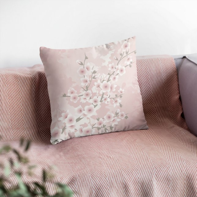 Coussin Fleur de cerisier rose poudré vintage (Créateur téléchargé)