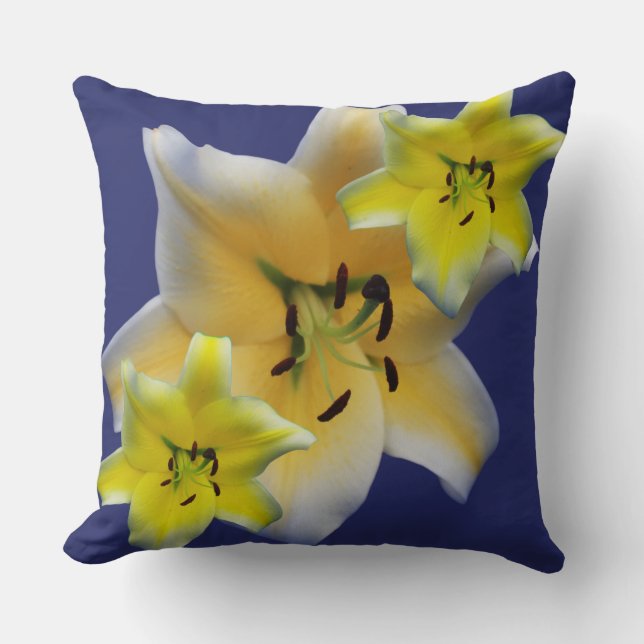 Coussin Fleur de lys jaune fantaisiste et collage bleu Pat (Recto)