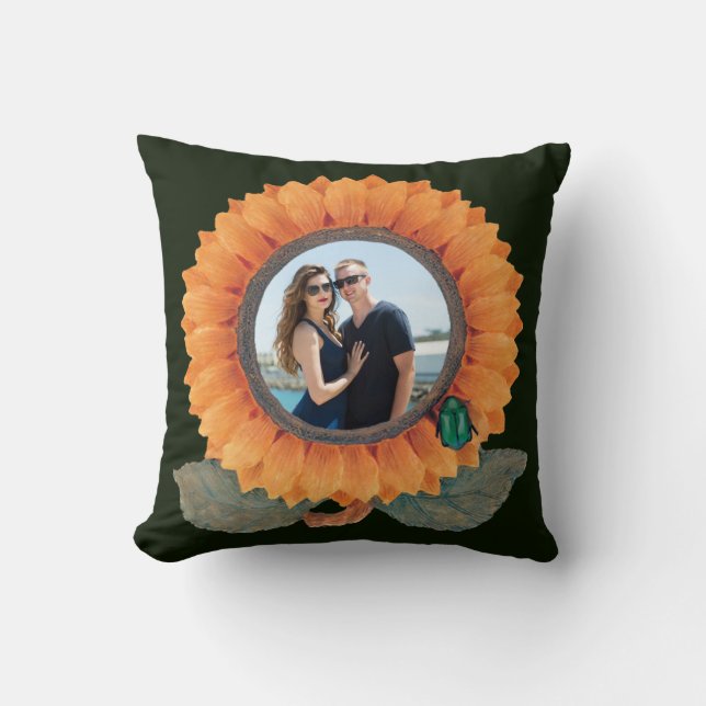 Coussin Fleur orange avec Buvette verte Couple photo perso (Recto)