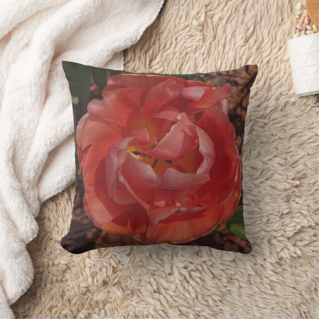 Coussin fleur rouge  (Couverture)