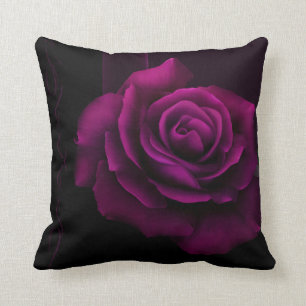 Coussin Fleur rouge violet gothique