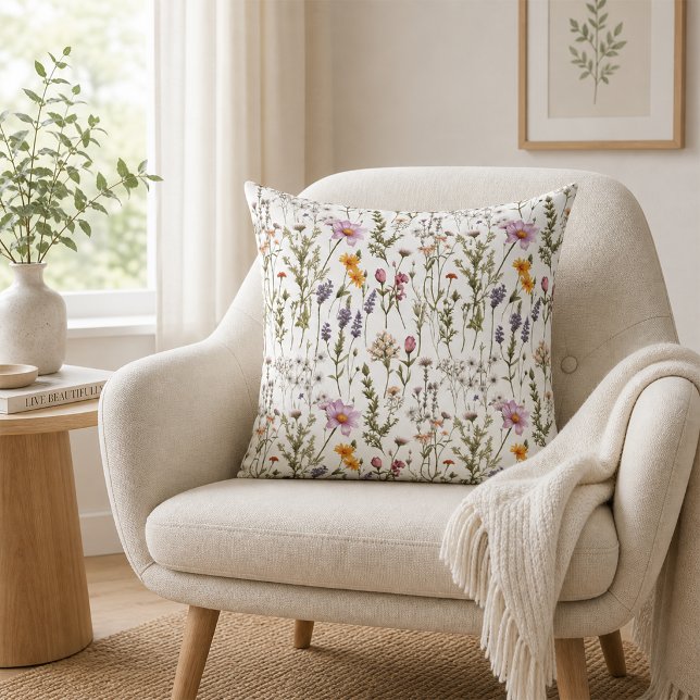 Coussin Fleur sauvage aquarelle rose violet  (Créateur téléchargé)