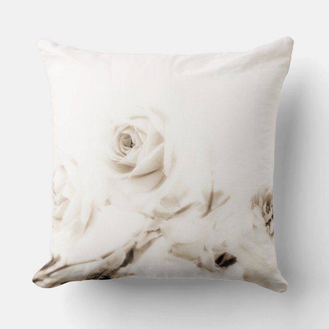 Coussin Fleur vintage de rose blanc (Recto)