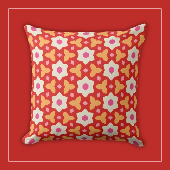 Coussin Fleurs blanches sur fond floral géométrique rouge  (Créateur téléchargé)