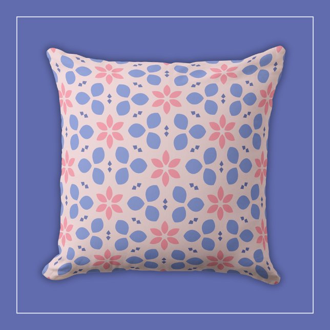 Coussin Fleurs botaniques roses et bleues sur Fille Floral (Créateur téléchargé)