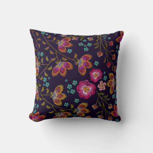 Coussin Fleurs brodées : mode sans couture motif