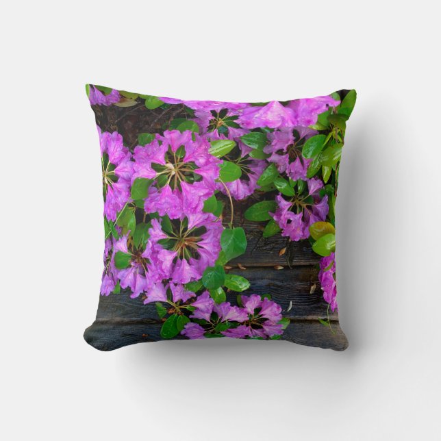 Coussin Fleurs d'Azaleas roses, jardin rustique (Recto)