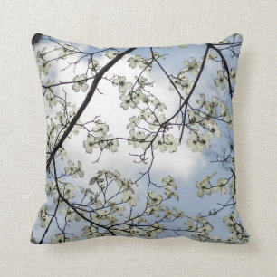 Coussin Fleurs de cornouiller et ciel bleu