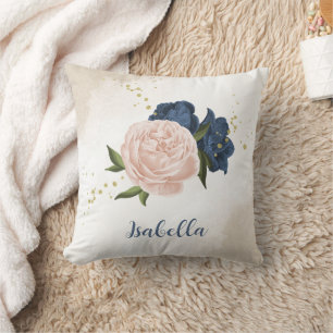 Coussin fleurs de couleur bleu marine et rose carmin verdu