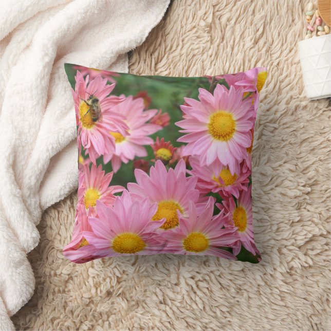 Coussin Fleurs De Faisceau Et Cadres D'Abeilles De Bumble  (Couverture)