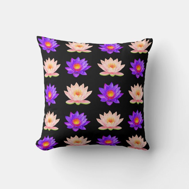 Coussin Fleurs de lotus violettes et roses sur fond noir (Recto)