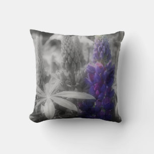 Coussin Fleurs de lupine violette