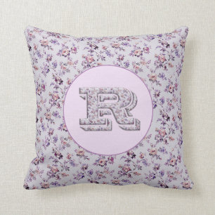 Coussin Fleurs de luxe Monogramme R