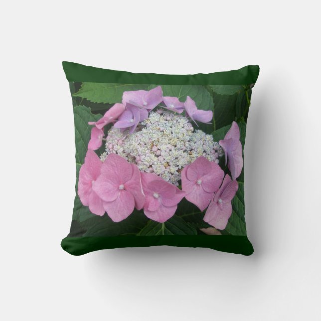 Coussin Fleurs d'hortensia à capuchon de dentelle rose - O (Recto)