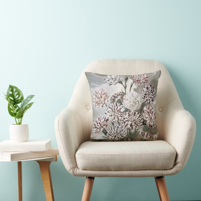 Coussin Fleurs d'œillet panachées vintage avec ciel gris (Chaise)