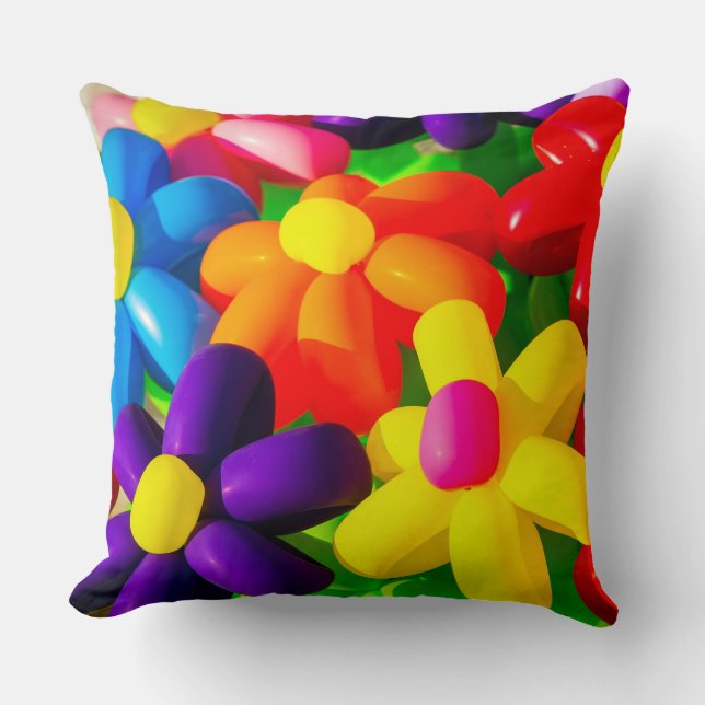 Coussin Fleurs en Ballon de Jouet (Recto)