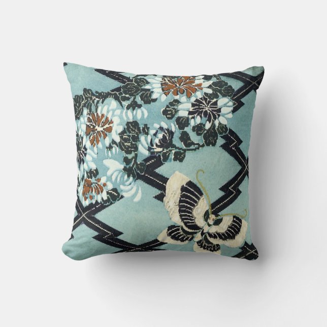 Coussin Fleurs et papillon (Recto)