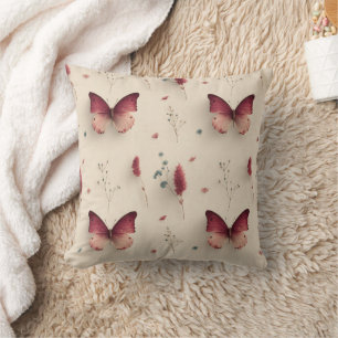 Coussin Fleurs printanières vintage & papillon rose tendre