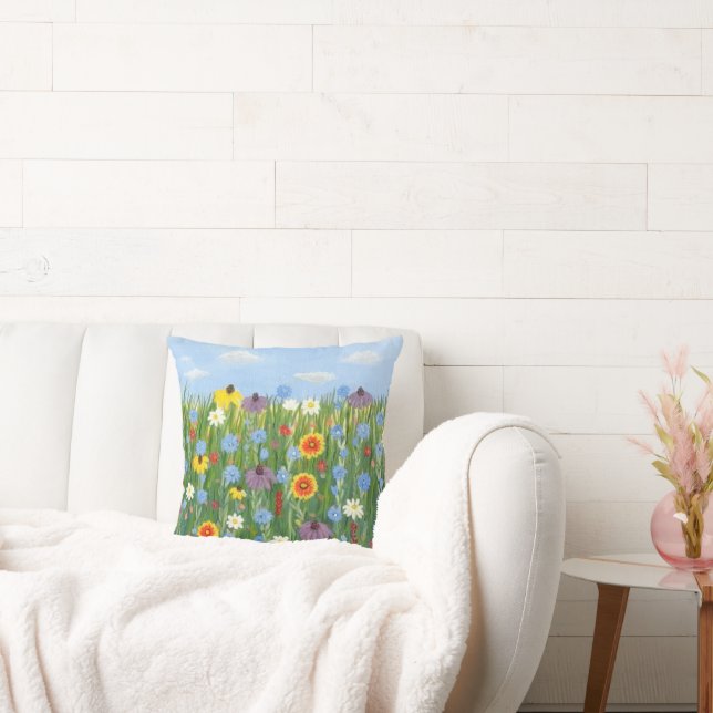 Coussin Fleurs sauvages sous un ciel bleu (Canapé)
