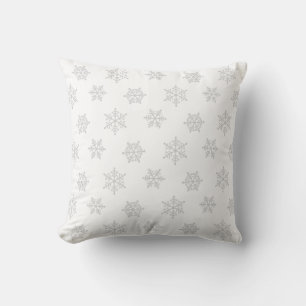 Coussin Flocons de neige gris clair élégants sur fond blan