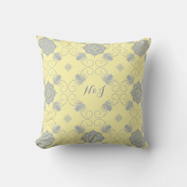 Coussin Flora Royale Decorative Throw Pillow (Recto)